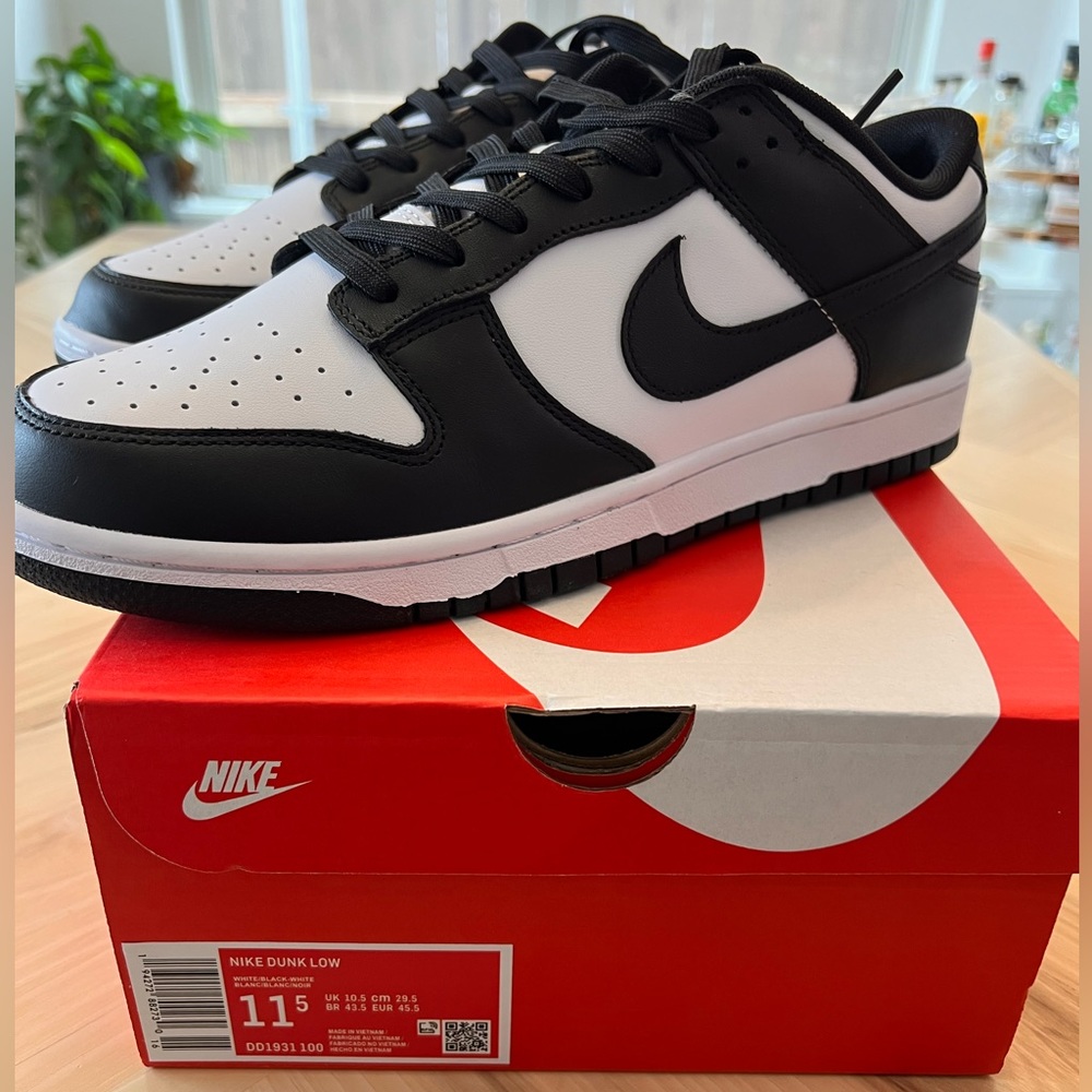 Nike Dunk Low Retro Pandas